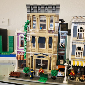 10278 Police Station (Previously Owned)