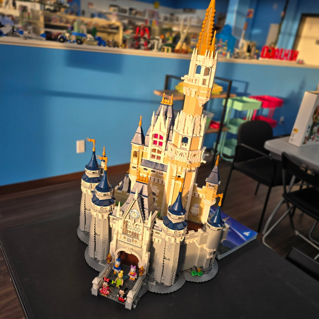 71040 Disney Castle Retired Previously Owned Bricks and Minifigs Ontario