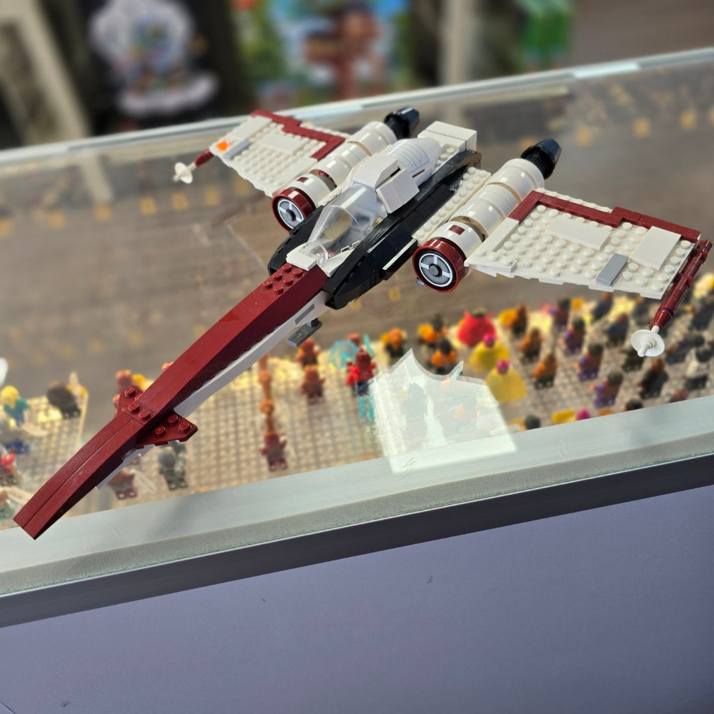 75004 Z-95 Headhunter (Previously Owned) – Bricks and Minifigs Ontario