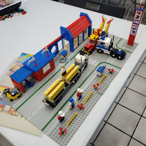 6393 Big-Rig Truck Stop (Retired) (Previously Owned)