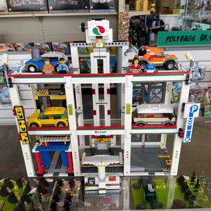 4207 LEGO City Garage (Retired) (Previously Owned)