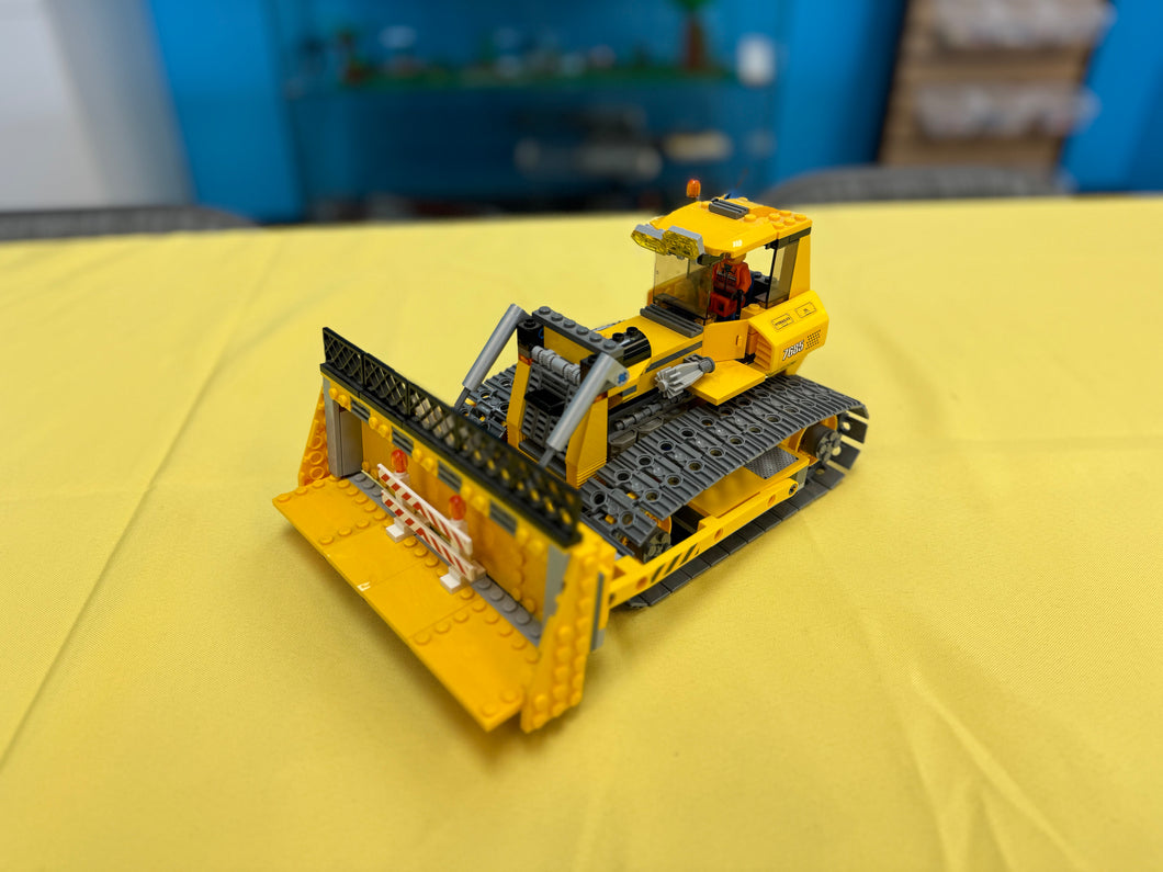 7685 LEGO City: Dozer (Retired) (Previously Owned)
