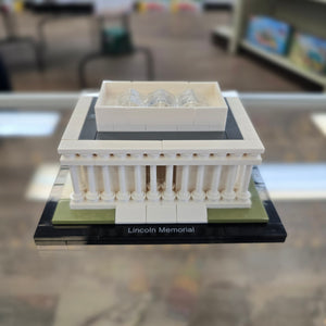 21022 Lincoln Memorial (Retired) (Previously Owned)