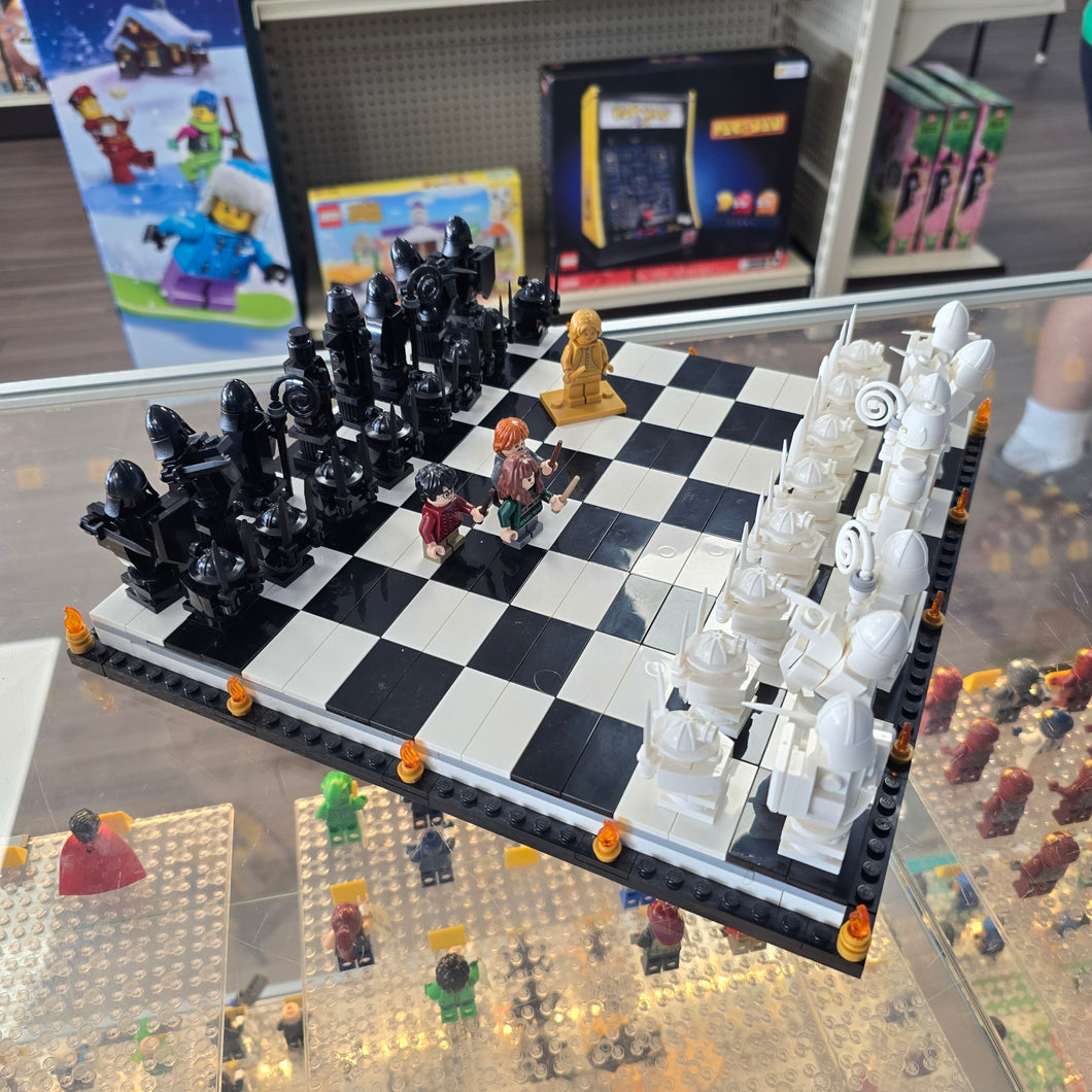 76392 Hogwarts Wizard's Chess (Previously Owned) (Retired)