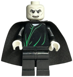 DIM037 Lord Voldemort - White Head, Black Cape, Green Robe Lines