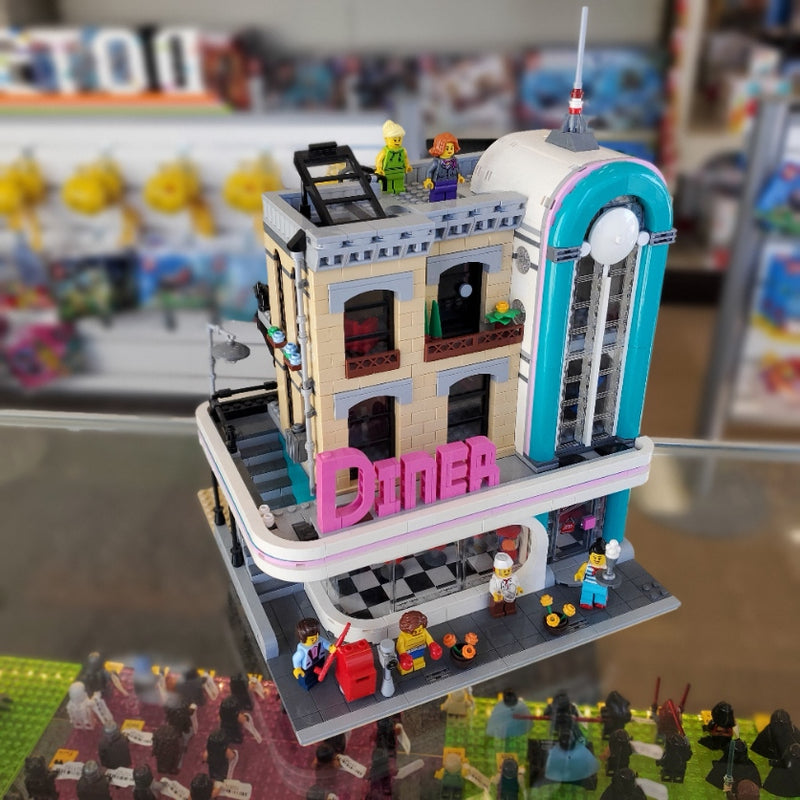 LEGO Creator Downtown Diner 10260