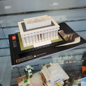 21022 Lincoln Memorial (Retired) (Previously Owned)