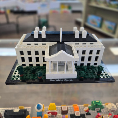 21006 LEGO Architecture White House (Retired) (Previously Owned)