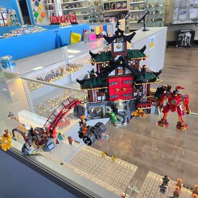 71767 Ninja Dojo Temple (Retired) (Previously Owned)