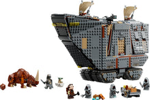 75453 Offworld Sandcrawler™ and Mudhorn