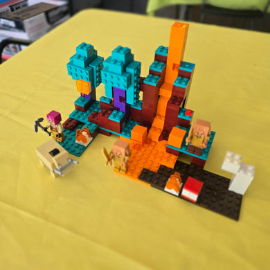 21168 LEGO Minecraft: The Warped Forest (Retired) (Certified Complete)