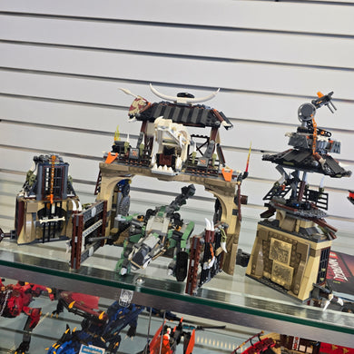 70655 NINJAGO Masters of Spinjitzu: Dragon Pit (Retired) (Previously Owned)