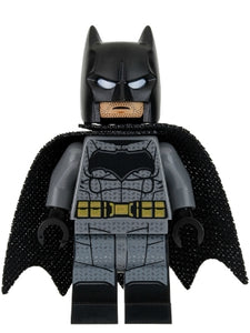SH437 Batman - Dark Bluish Gray Suit, Gold Belt