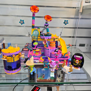41258 Vibe City Concert (Retired) (Previously Owned)