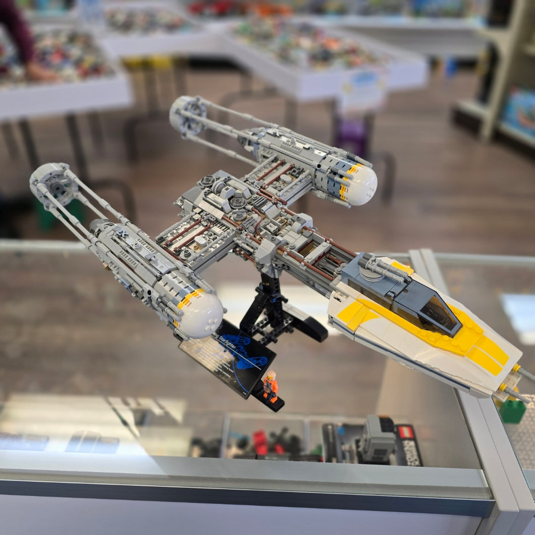 75181 Y-Wing Starfighter - UCS {2nd edition} (Retired) (Previously Owned)
