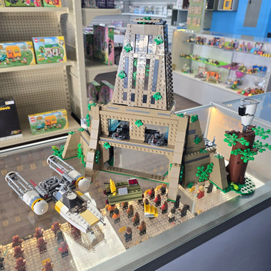 75365 Yavin 4 Rebel Base (Retired) (Previously Owned)