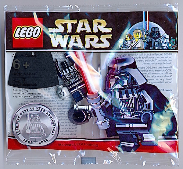 4547551 Chrome Darth Vader 10 Year Anniversary Promotional Minifigure polybag (Sealed)