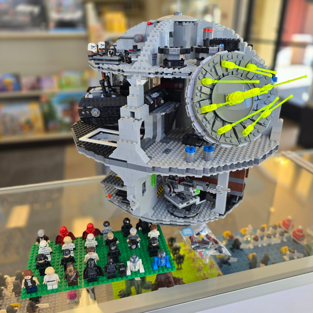 75159 Death Star - UCS {2nd edition} (Retired) (Previously Owned)