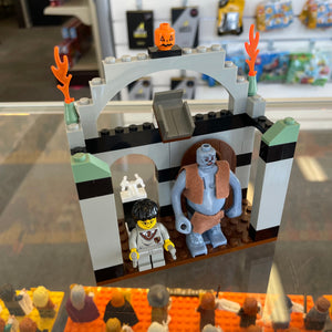 4712 Troll on the Loose (Retired) (Previously Owned)