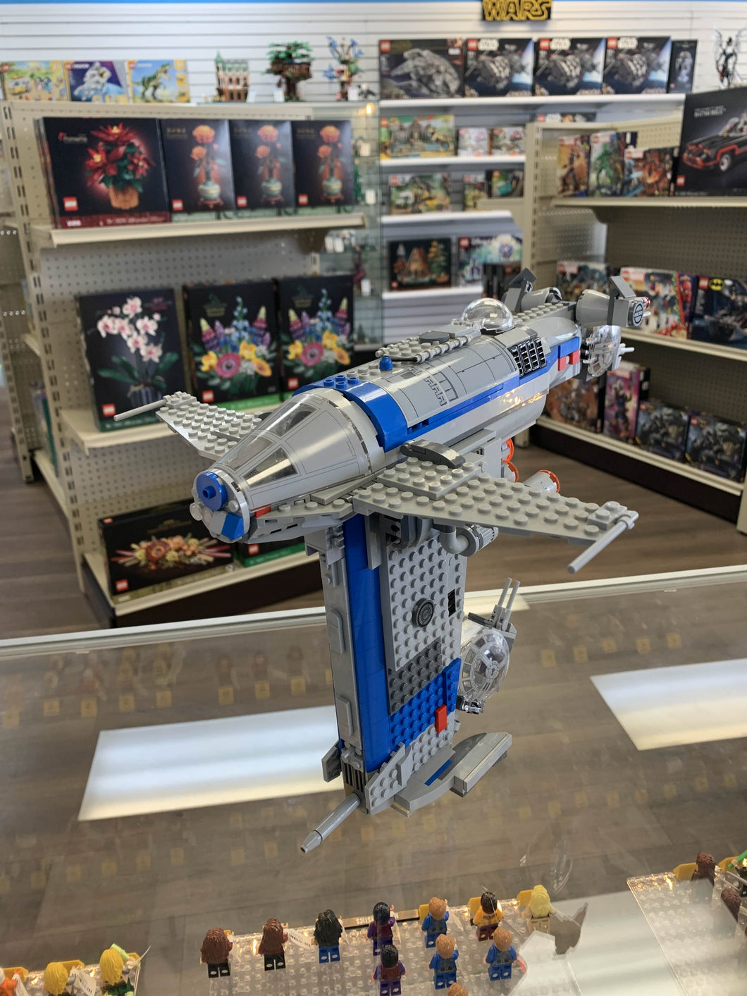 75188 Resistance Bomber (Retired) (Previously Owned)