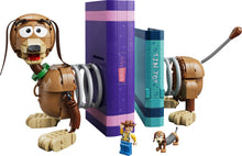 43301 Toy Story Slinky Dog Bookends