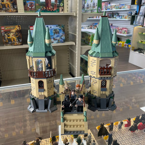 4867 Hogwarts (Retired) (Previously Owned)