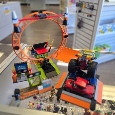 60295 Stunt Show Arena (Retired) (Previously Owned)