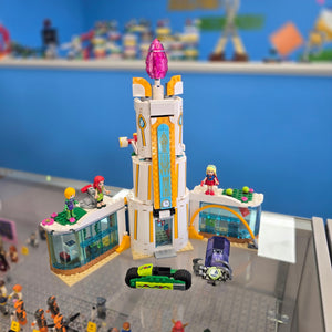 41232 LEGO DC: Super Hero High School (Retired) (Previously Owned)