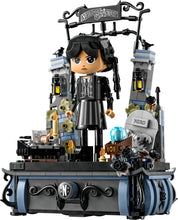 76780 Wednesday Addams Figure