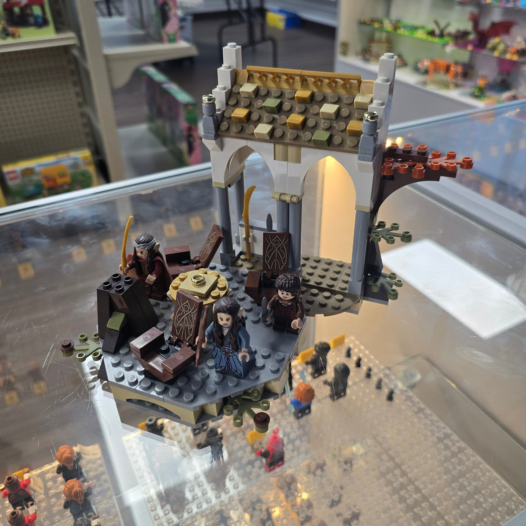 79006 LOTR The Council of Elrond (Retired) (Previously Owned)