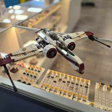 8088 ARC-170 Starfighter (Retired) (Previously Owned)