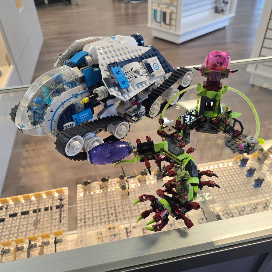 70709 Galactic Titan (Retired) (Previously Owned)