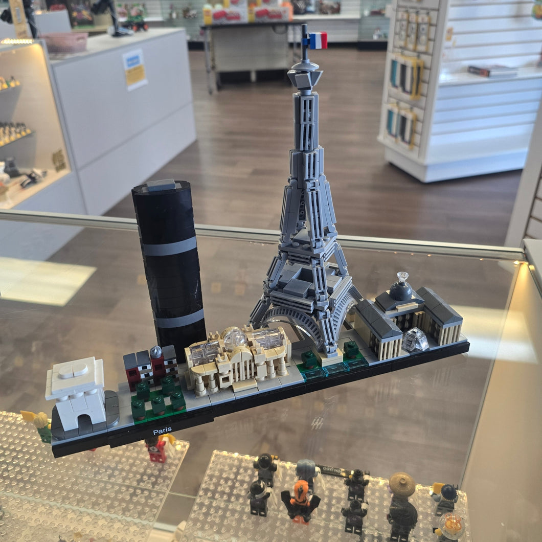 21044 Paris - Architecture (Previously Owned)