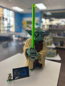 75255 Yoda (Previously Owned) (Retired)