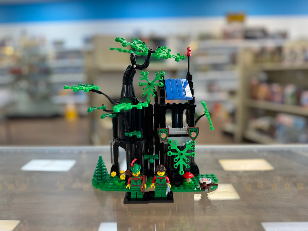 40567 Forest Hideout (Retired) (Previously Owned)