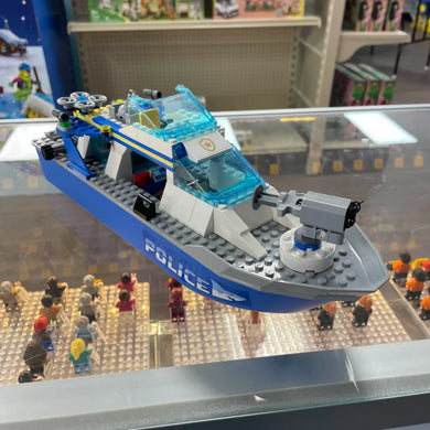 60277 Police Patrol Boat (Retired) (Previously Owned)