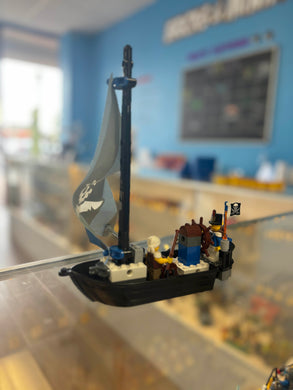 7072 Captain Kragg's Pirate Boat (Retired) (Previously Owned)