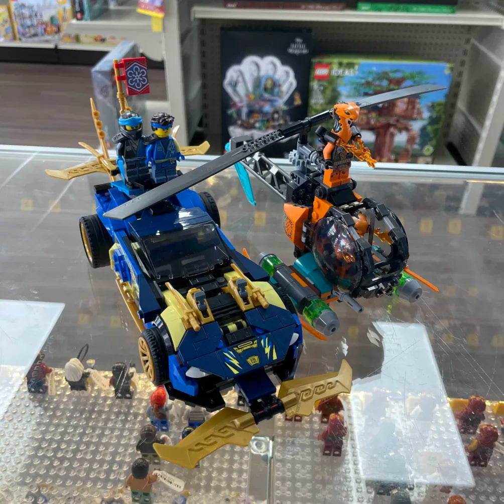 71776 LEGO Ninjago: Jay and Nya's Race Car EVO (Previously Owned)