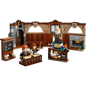 76442 Hogwarts™ Castle: Charms Class (Certified Complete)