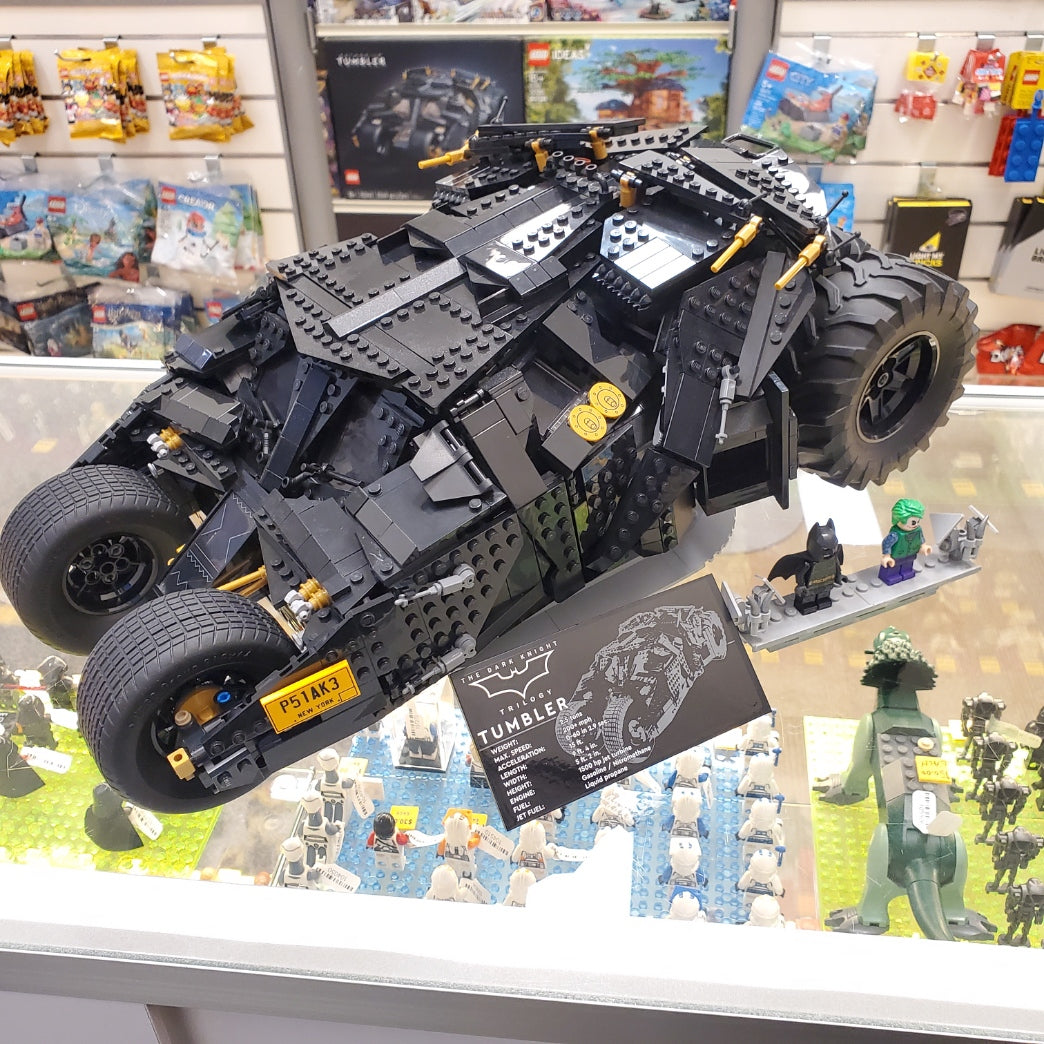 76240 Batmobile Tumbler (Previously Owned)