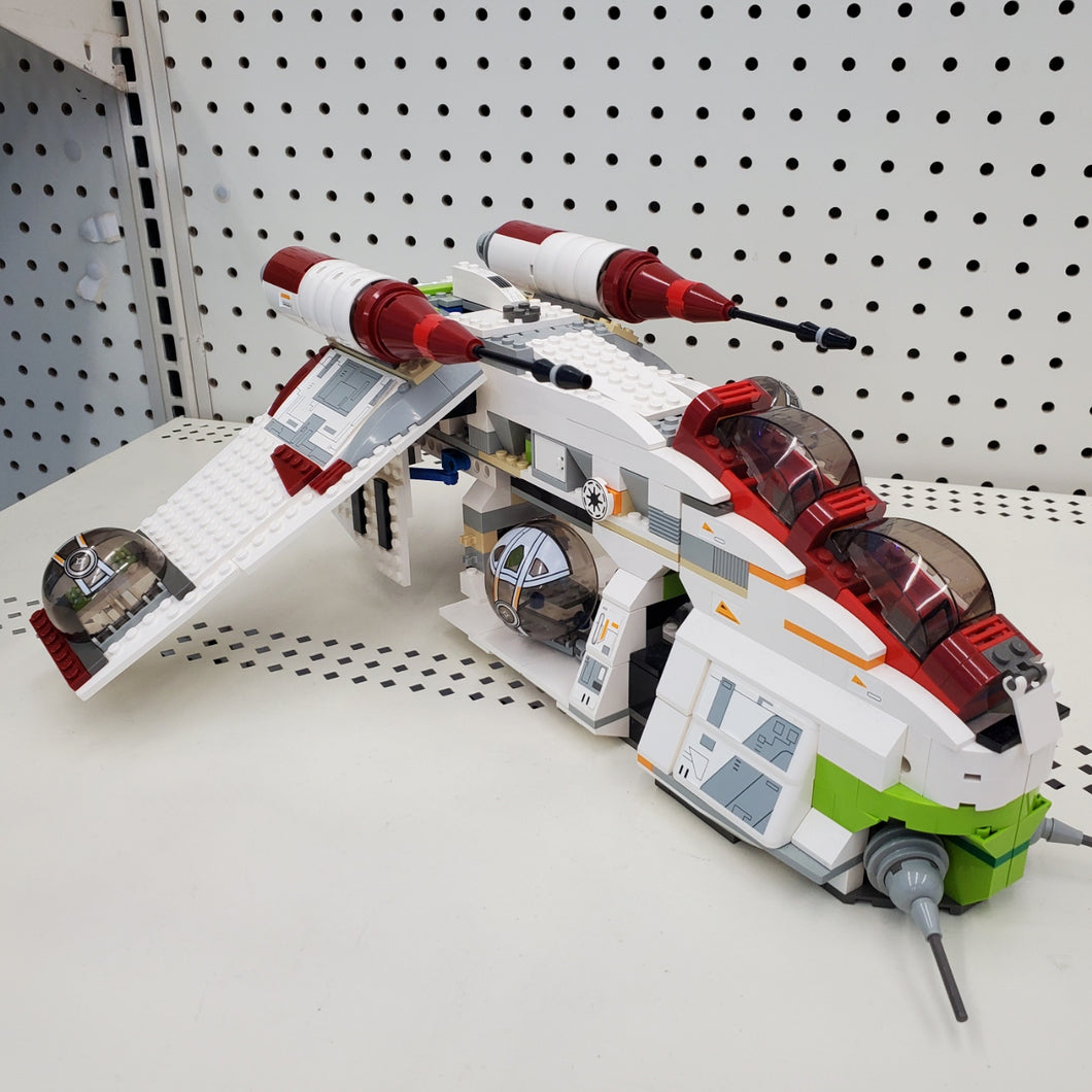 7163 Republic Gunship (2002) (Retired) (Previously Owned)