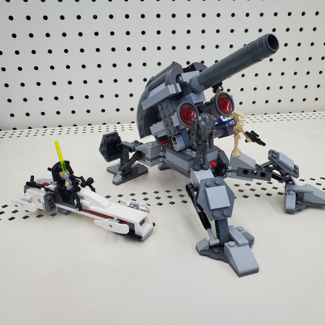 7869 Battle For Geonosis (Retired) (Previously Owned)
