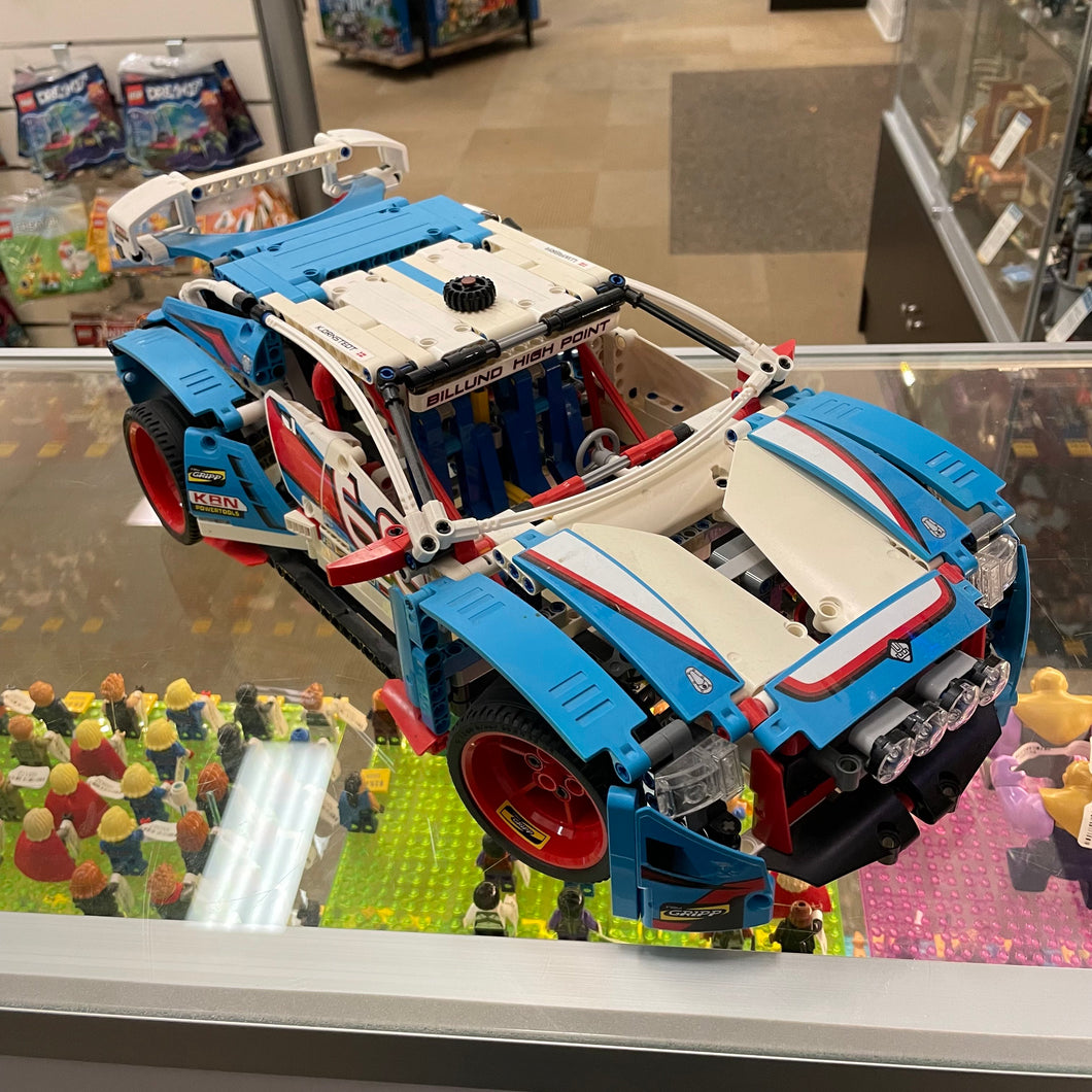 42077 Rally Car (Retired) (Previously Owned)