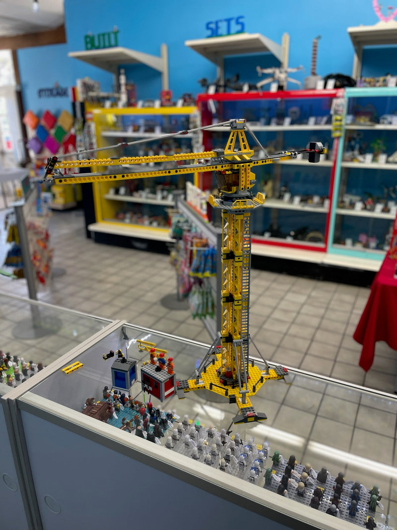 Building Crane 7905 - LEGO® City - Building Instructions - Customer Service  -  US