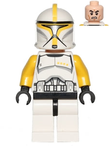 SW0481 Clone Trooper Commander (Yellow Markings)