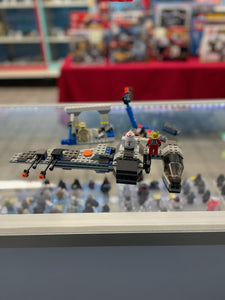 7180 LEGO Star Wars: B-wing at Rebel Control Center (Retired) (Previously Owned)
