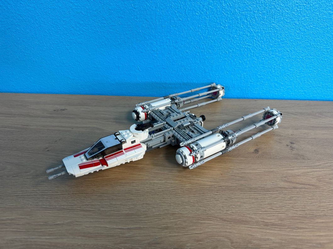 75249 Resistance Y-Wing Starfighter (Previously Owned) (Retired)