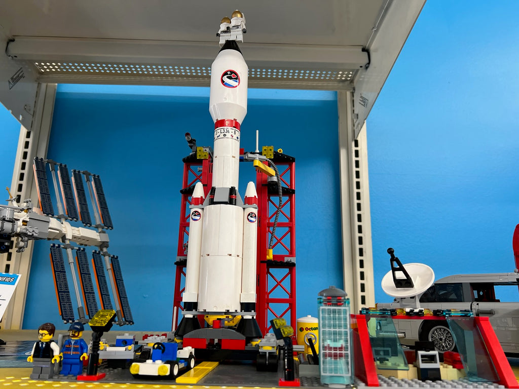 3368 LEGO Space Center (Retired) (Previously Owned) – Bricks and ...