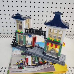 31036 Toy & Grocery Shop (Retired) (Previously Owned)